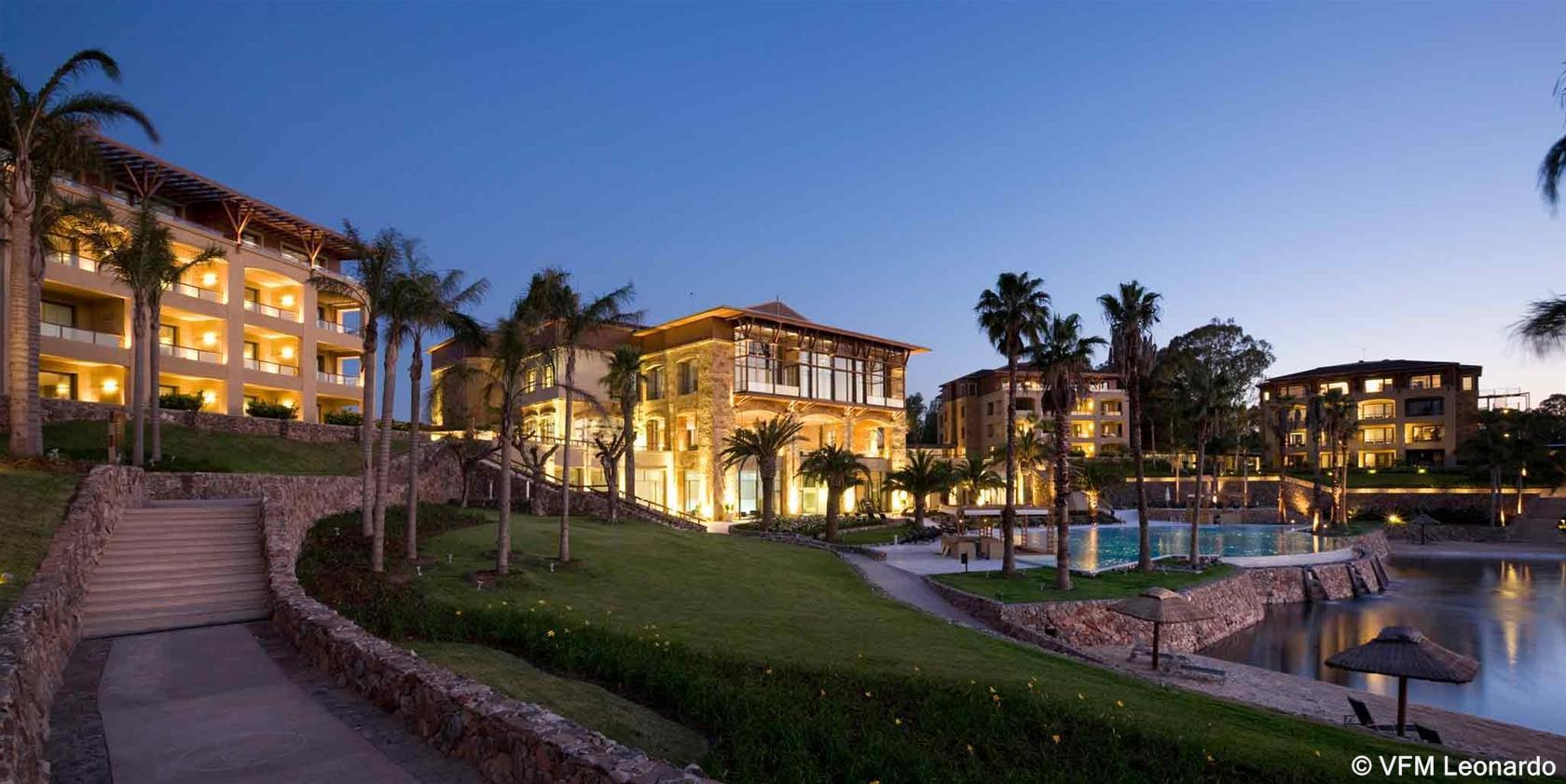 Sofitel La Reserva Cardales Río Luján Extérieur photo The resort at night